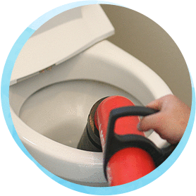 ペーパーの流しすぎや水に溶けないもの、流してはいけないものを流してしまってつまる場合が大半です。つまりの原因によって作業方法も変わります。